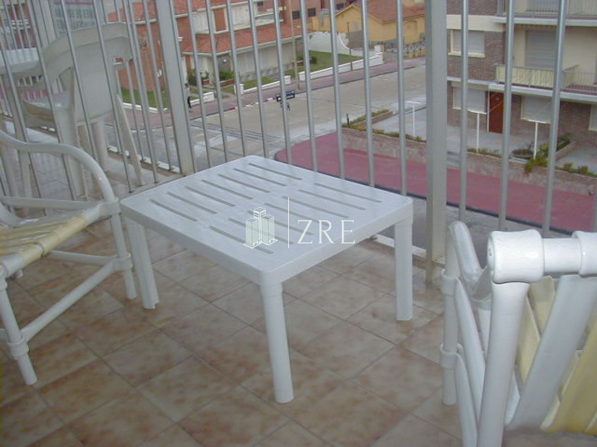 Apartamento ID.1296 - Apartamento en Venta, Peninsula, Punta del Este, 2 Dormitorios.