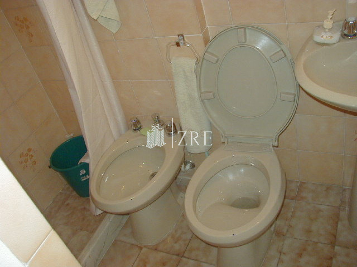 Apartamento ID.1296 - Apartamento en Venta, Peninsula, Punta del Este, 2 Dormitorios.