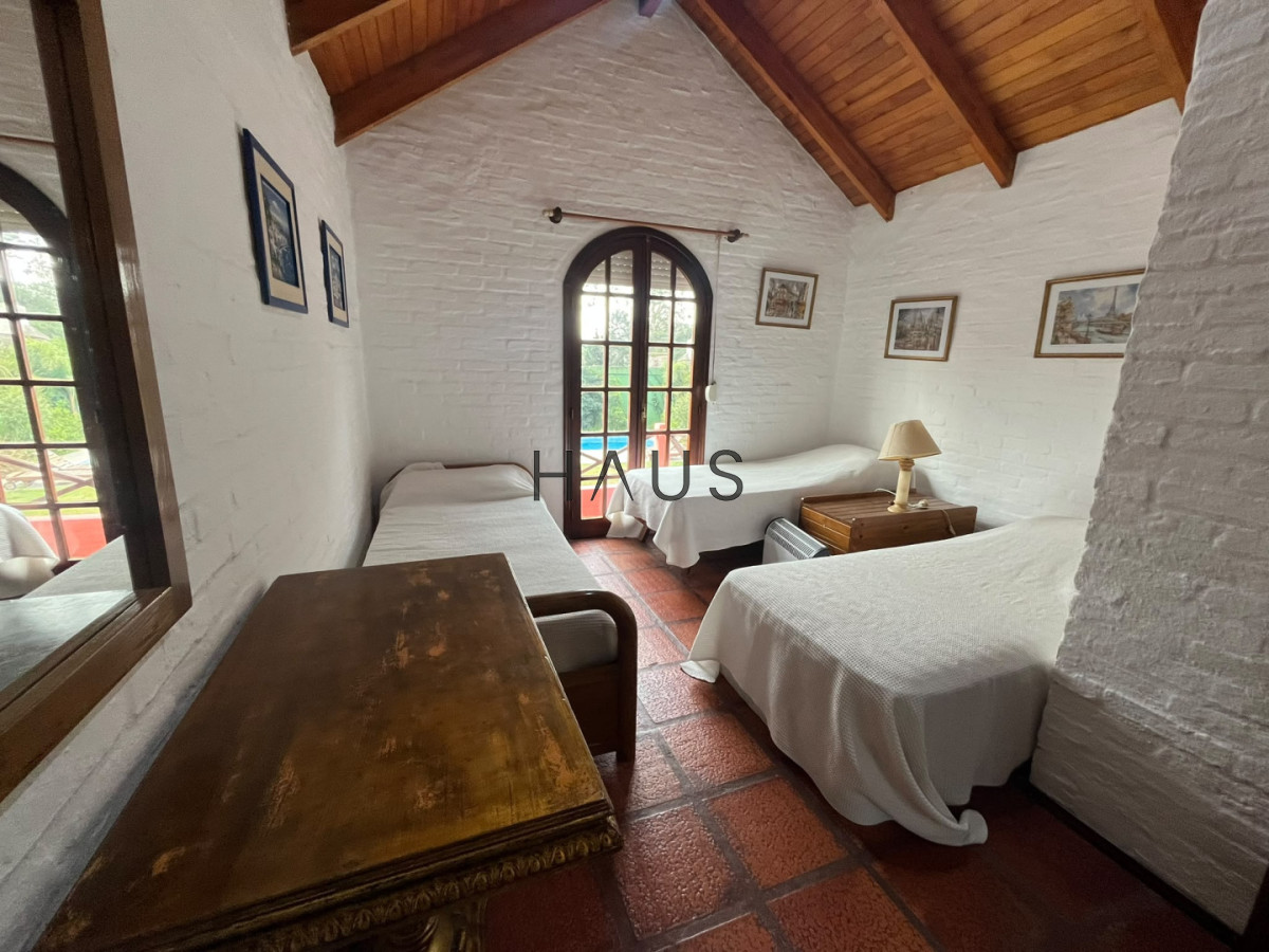 Casa ID.1120 - Casa en Alquiler, Pinares, Punta del Este, 4 Dormitorios.