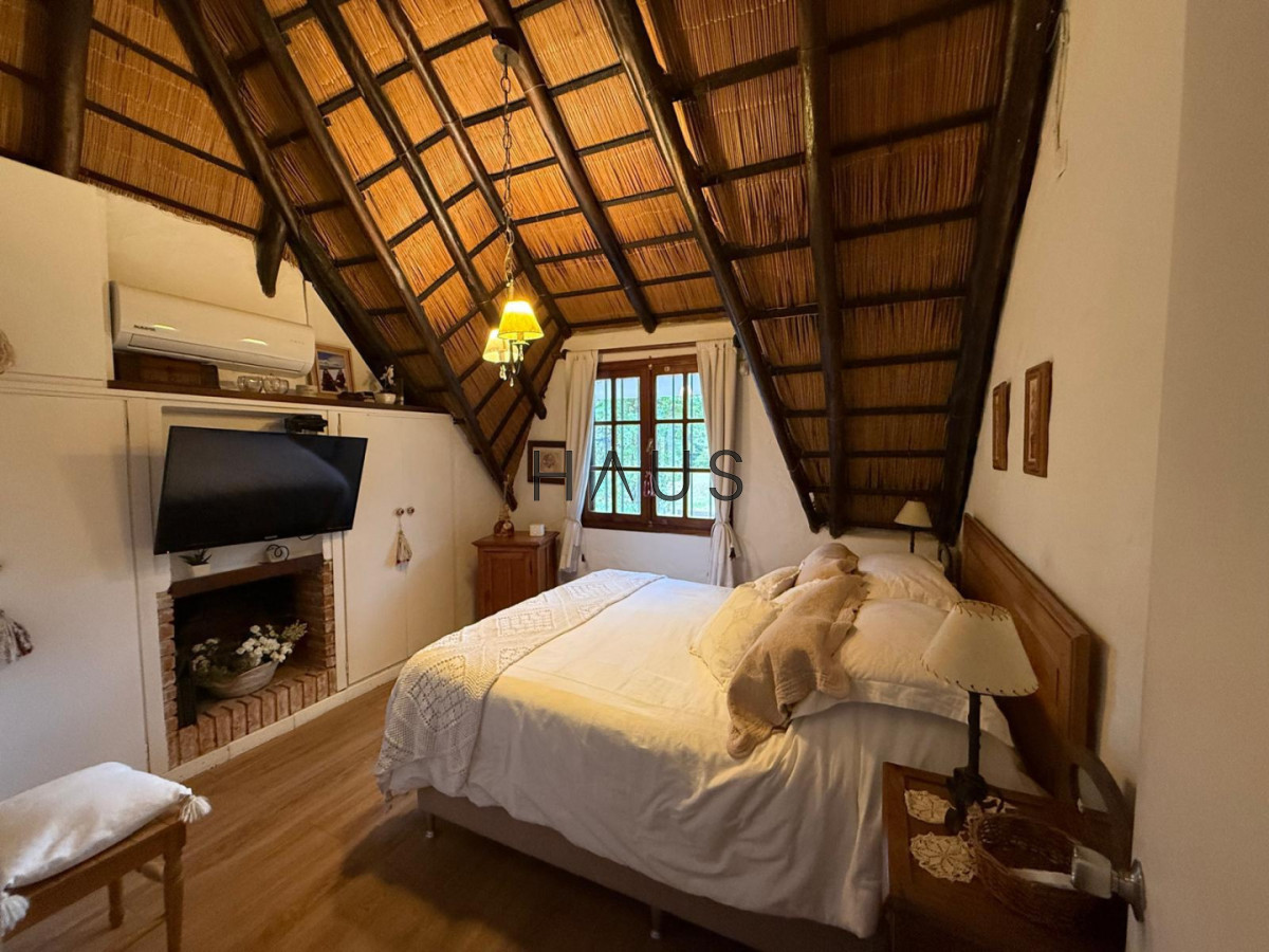 Casa ID.922 - A pocas cuadras de la playa - Casa en Venta, 4 dormitorios, Pinares