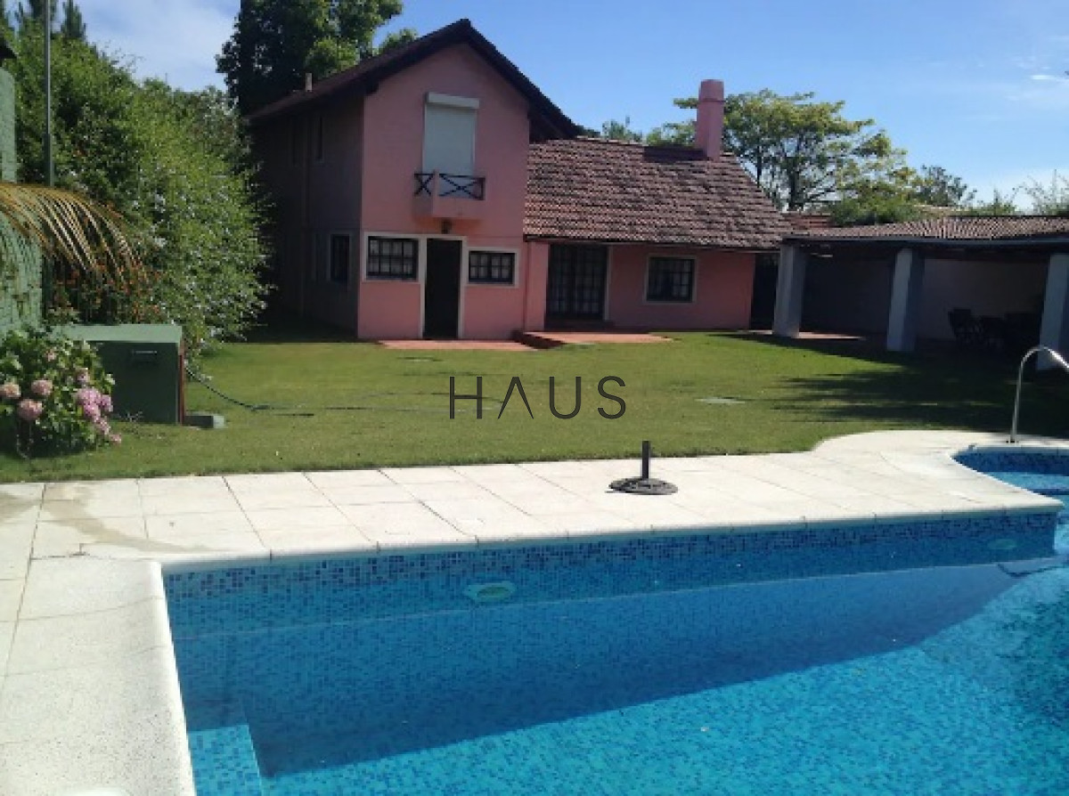 Casa ID.1120 - Casa en Alquiler, Pinares, Punta del Este, 4 Dormitorios.
