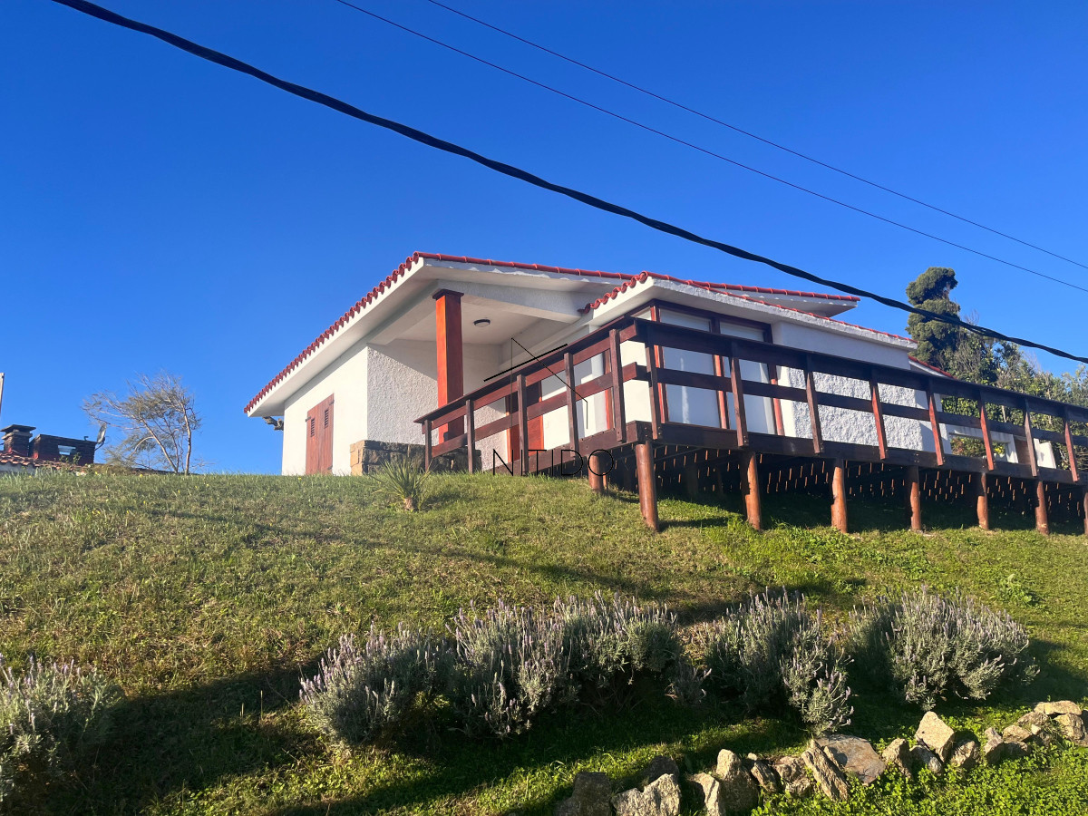 Casa ID.588 - casa con vista a la mansa