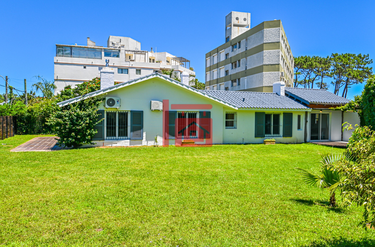 Casa ID.681 - Casa en Venta, Mansa, Punta del Este, 3 Dormitorios.