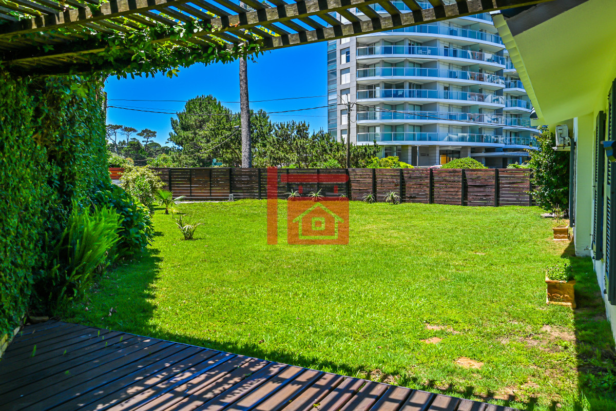 Casa ID.681 - Casa en Venta, Mansa, Punta del Este, 3 Dormitorios.
