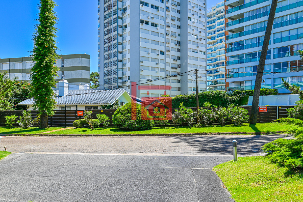 Casa ID.681 - Casa en Venta, Mansa, Punta del Este, 3 Dormitorios.