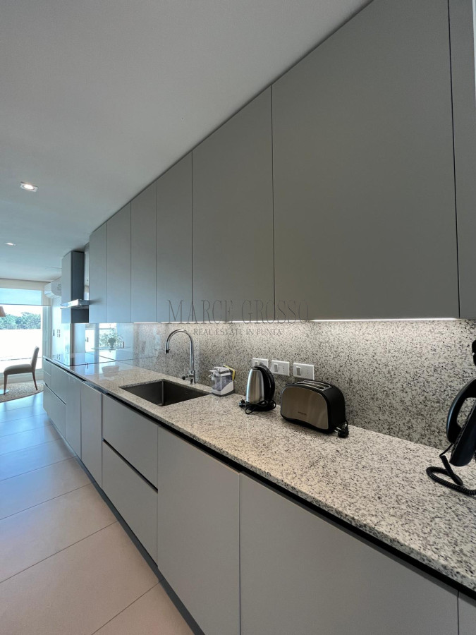 Apartamento ID.204 - Lujoso Apartamento en venta y alquiler. Temporada.