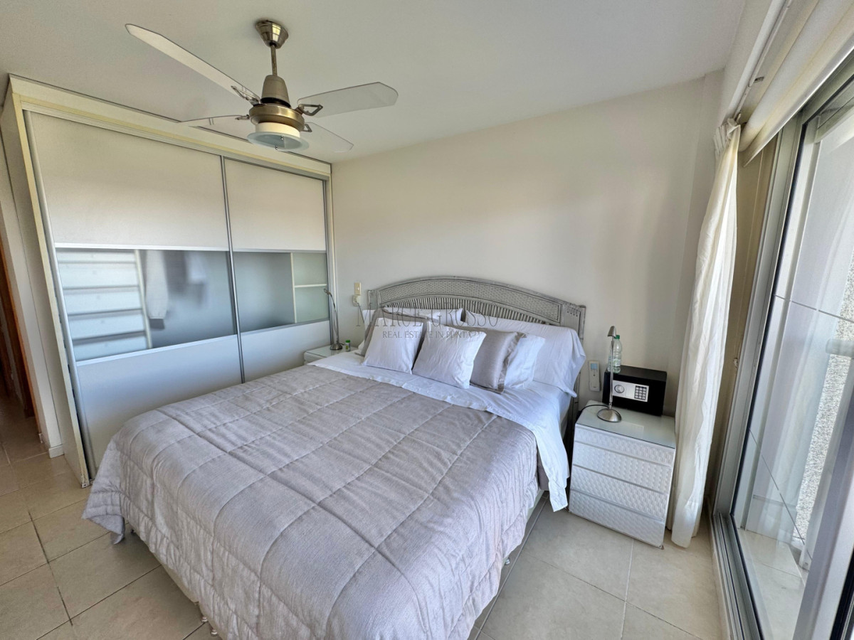 Apartamento ID.218 - Apartamento en Venta y Alquiler, Mansa, Punta del Este, 2 Dormitorios.