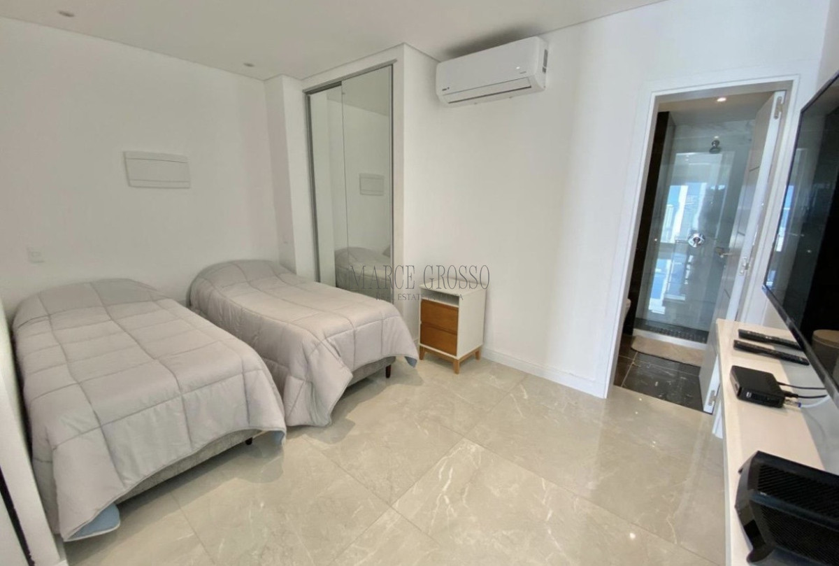 Apartamento ID.198 - MIAMI BOULEVARD VENTA DE APARTAMENTO DE 3 DORMITORIOS PUNTA DEL ESTE