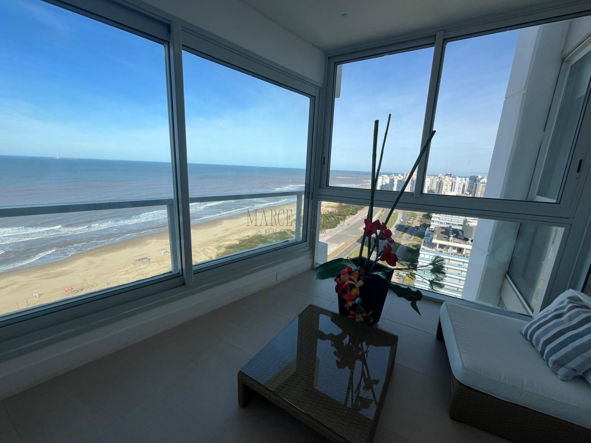 Apartamento ID.216 - Apartamento en Venta y Alquiler, Brava, Punta del Este, 3 Dormitorios.