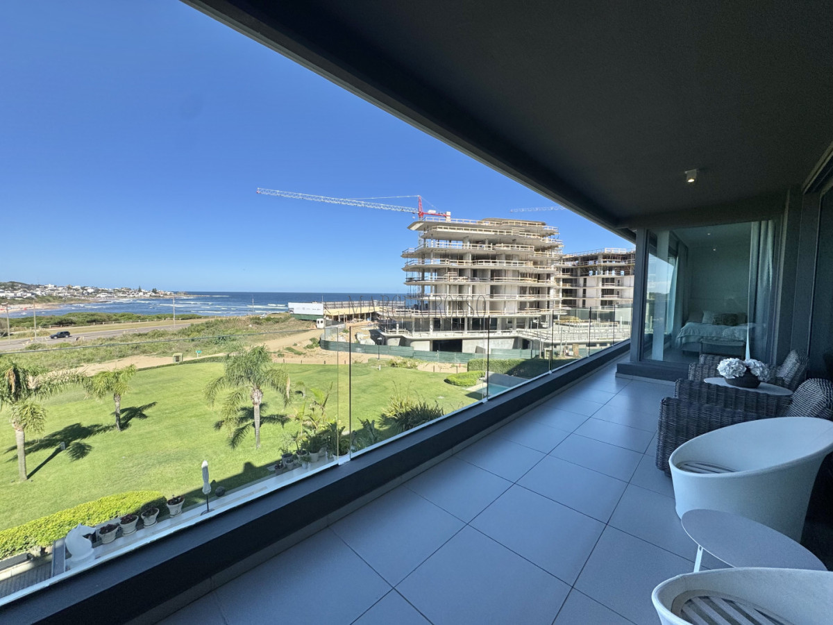 Apartamento ID.199 - TIBURON TERRAZAS BARRA APARTAMENTO VENTA DE 3 SUITES + DEPENDENCIA PUNTA DEL ESTE