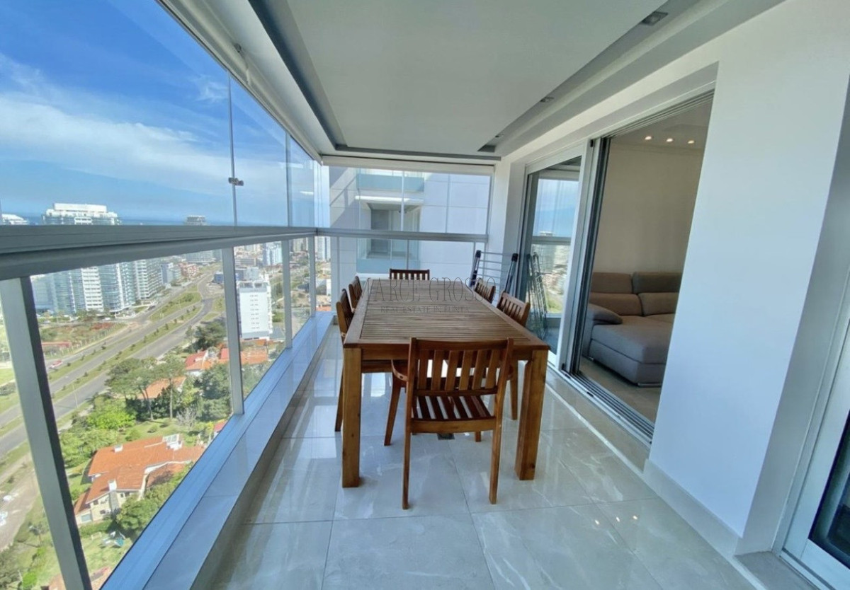Apartamento ID.198 - MIAMI BOULEVARD VENTA DE APARTAMENTO DE 3 DORMITORIOS PUNTA DEL ESTE