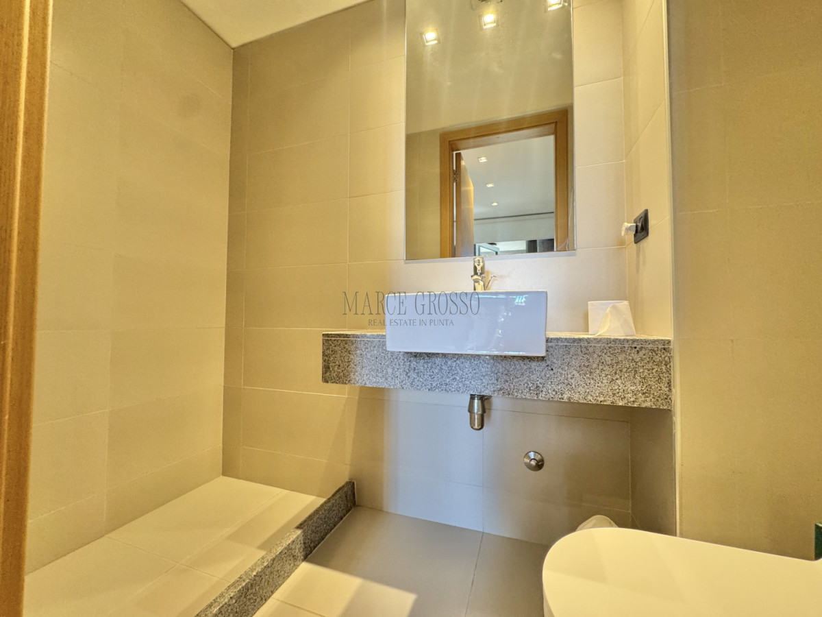 Apartamento ID.199 - TIBURON TERRAZAS BARRA APARTAMENTO VENTA DE 3 SUITES + DEPENDENCIA PUNTA DEL ESTE