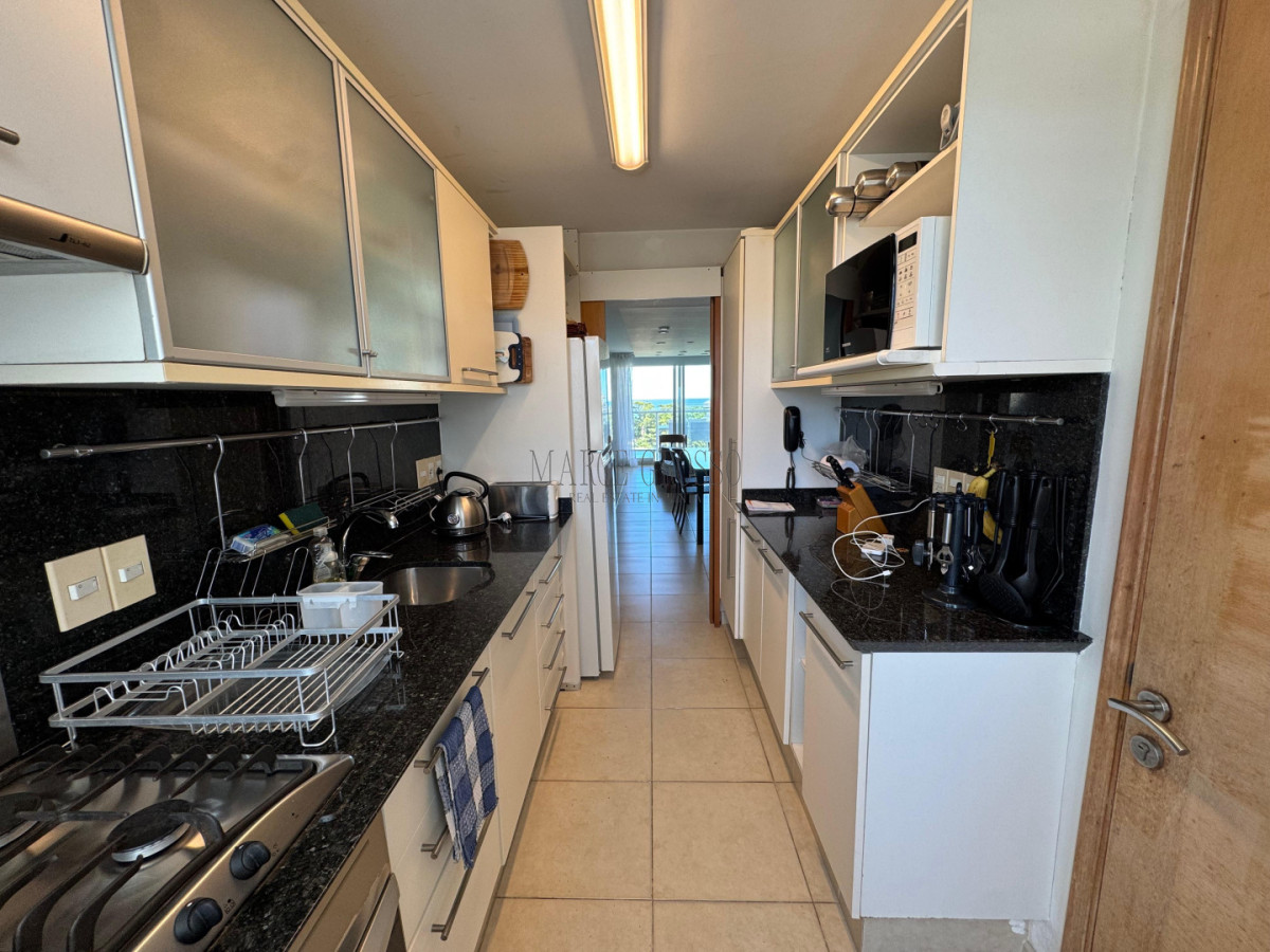 Apartamento ID.218 - Apartamento en Venta y Alquiler, Mansa, Punta del Este, 2 Dormitorios.