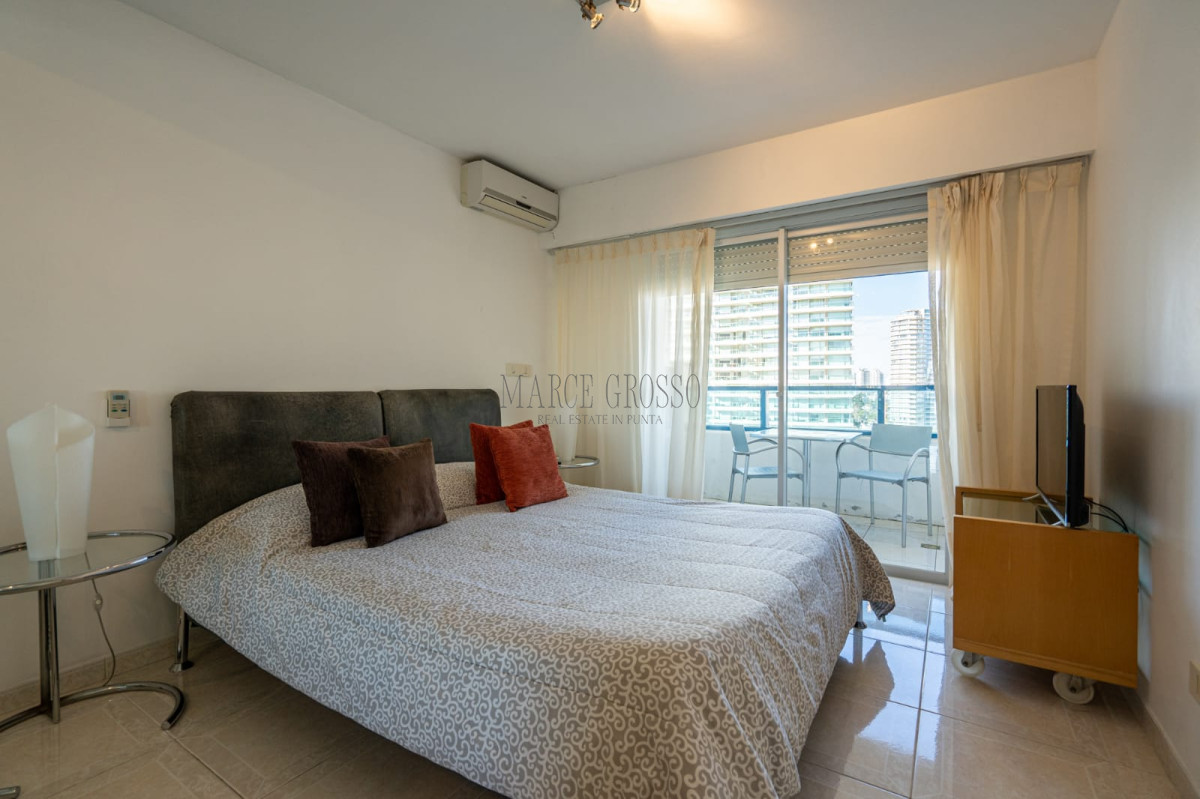 Apartamento ID.190 - Apartamento en Venta y Alquiler, Mansa, Punta del Este