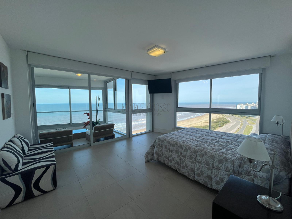 Apartamento ID.216 - Apartamento en Venta y Alquiler, Brava, Punta del Este, 3 Dormitorios.