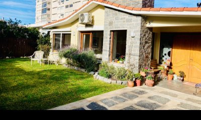 Casa en Venta, Mansa, Punta del Este, 3 Dormitorios.
