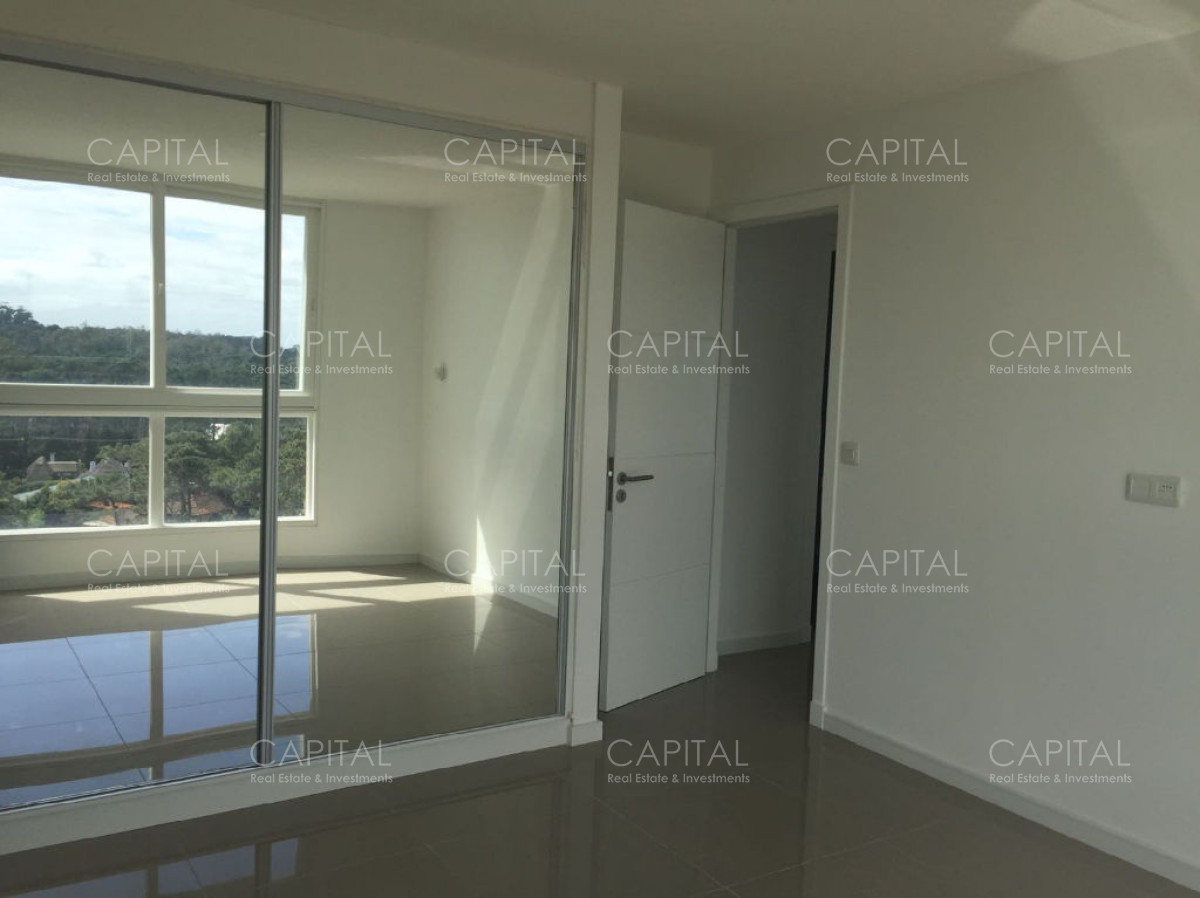 Apartamento ID.39744 - Torre ONE en Venta de Dos Ambientes Punta del Este
