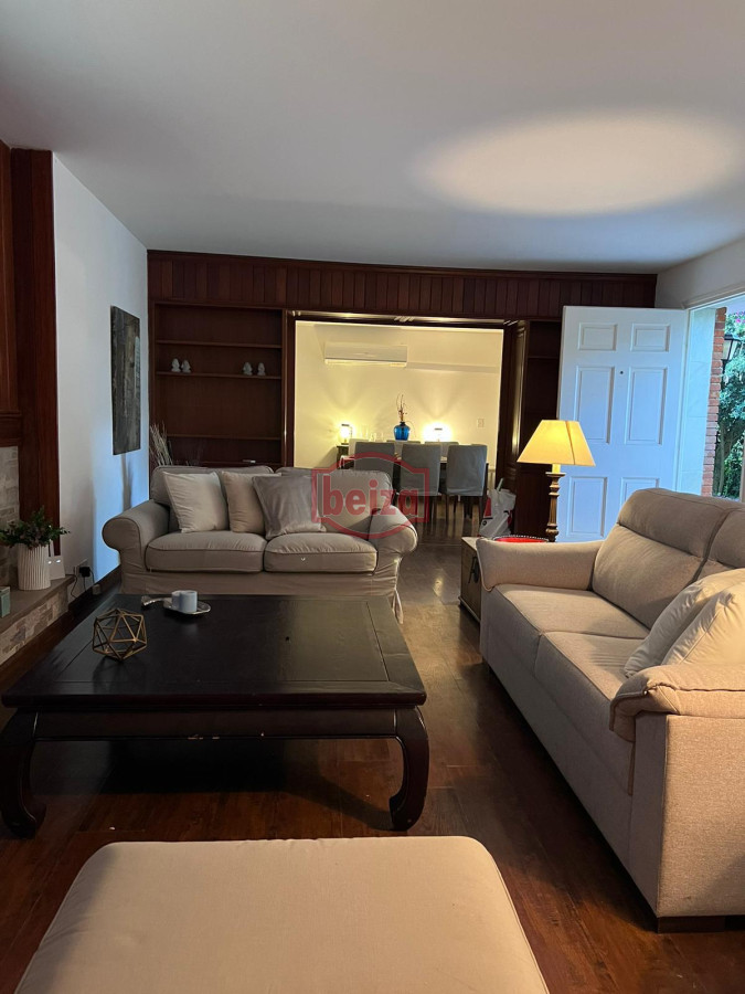Casa ID.166088/Playa-Mansa-a-150-metros-de-la-costa - Chalet en Venta - Estupendo para vivienda de todo el año