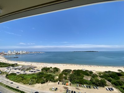 Apartamento en Venta y Alquiler, Mansa, Punta del Este, 4 Dormitorios. - NLV8342A