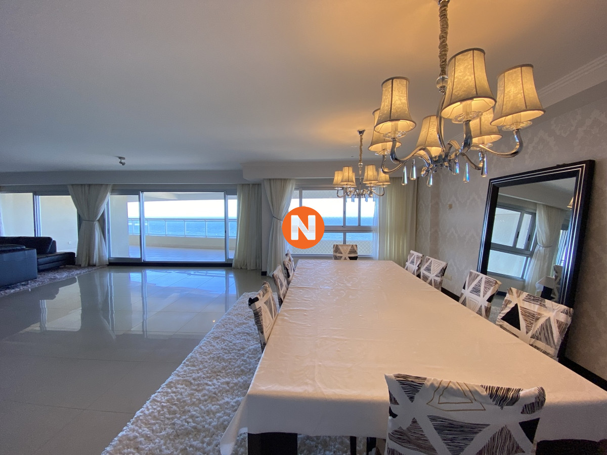 Apartamento Ref.201558 - Apartamento en Venta, Brava, Punta del Este, 4 Dormitorios.