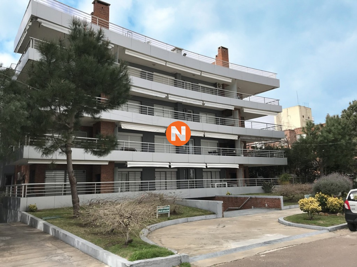 Apartamento en Alquiler en Aidy Grill - Punta del Este - NLV215598A