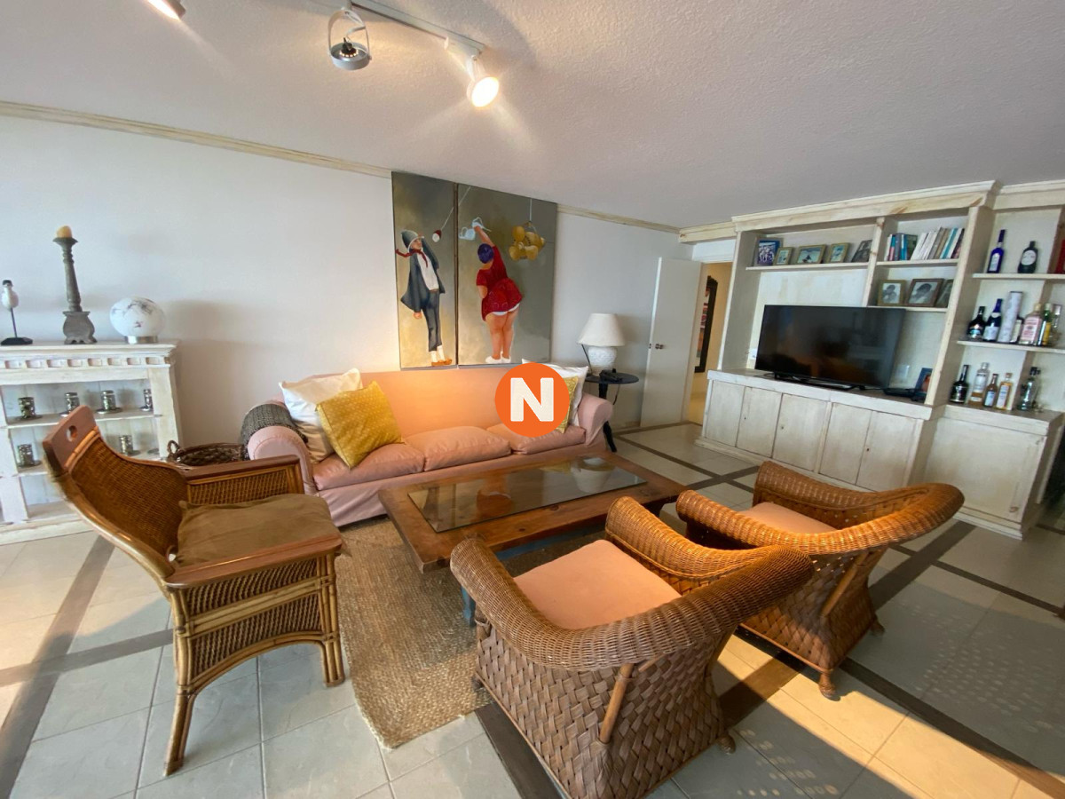 Apartamento Ref.201881 - Apartamento en Venta Playa Brava, Punta del Este, 3 Dormitorios.