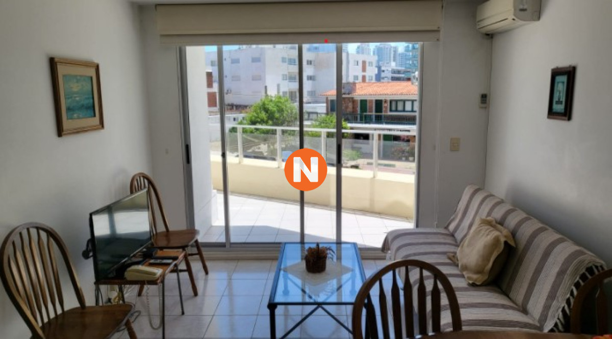 Apartamento 1 dorm alquiler temporada Brava  - NLV8403A
