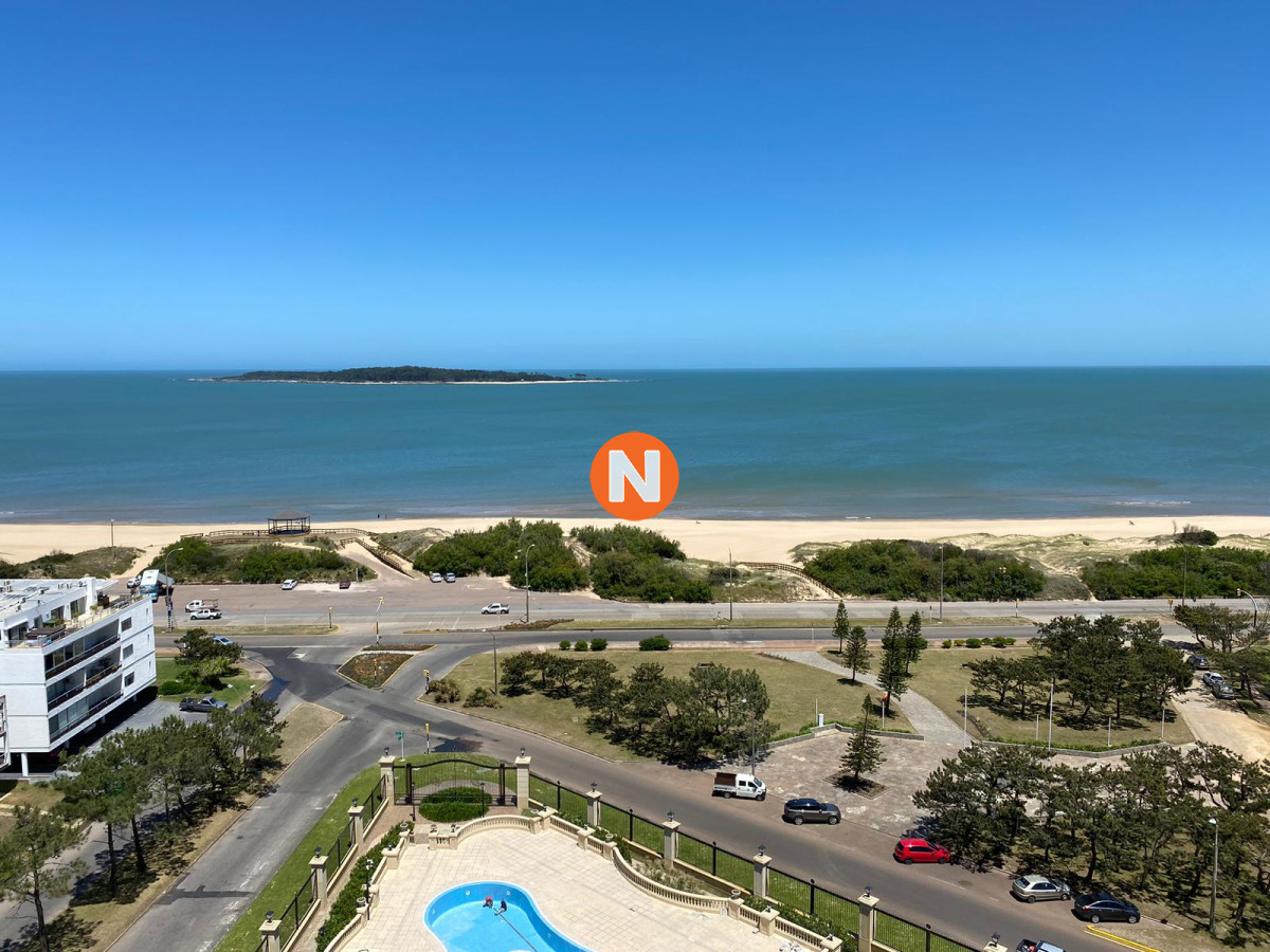 Apartamento Ref.204027 - VENTA DE APARTAMENTO DE 3 DORMITORIOS EN MANSA PUNTA DEL ESTE EN EDIFICIO LE JARDIN PUNTA DEL ESTE