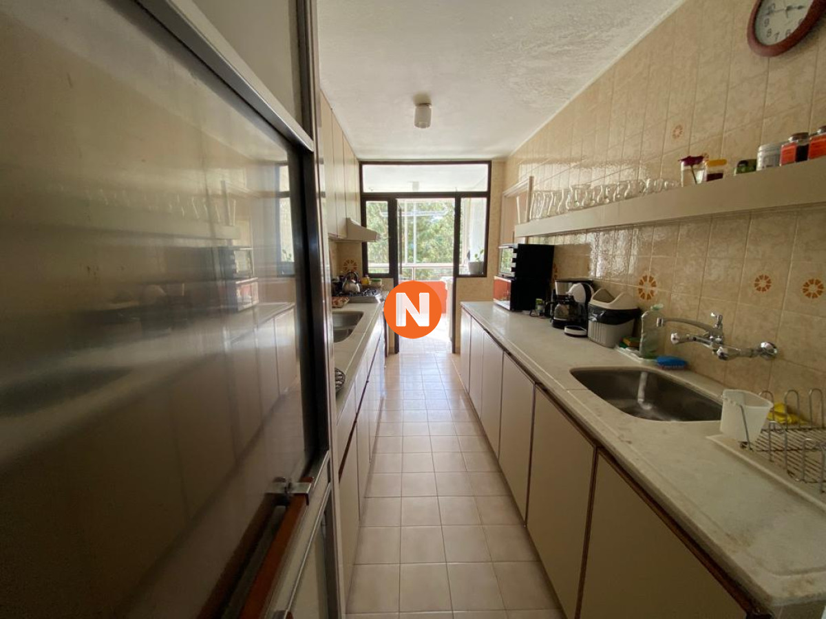 Apartamento Ref.7405 - Exclusivo Apartamento en Primera linea, 3 dormitorios y Dep de Servicio, Playa Brava