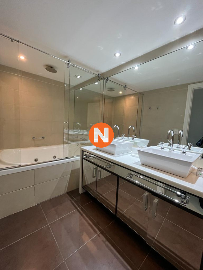Apartamento Ref.200820 - Apartamento en Venta, Brava, Punta del Este, 3 Dormitorios.