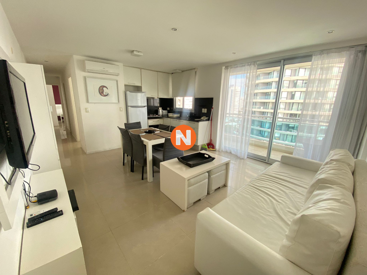 Apartamento 2 dorm en Venta con  vista a la Brava y Mansa - NLV221489A