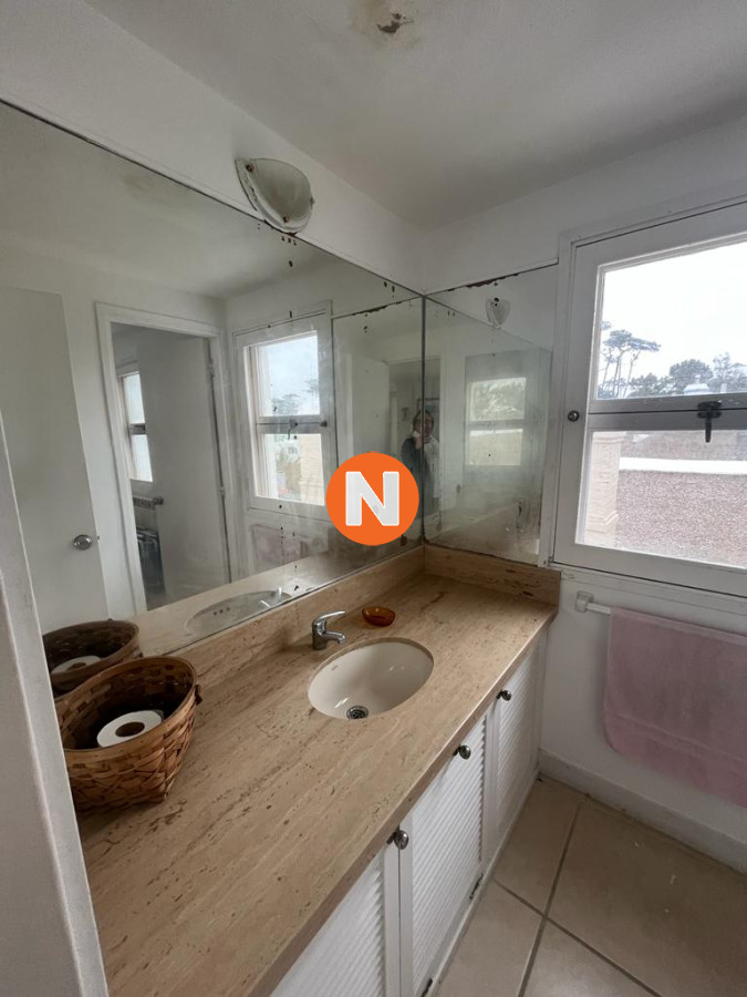 Apartamento Ref.219741 - Apartamento a la venta en Pinares, Punta del Este 4 Dormitorios