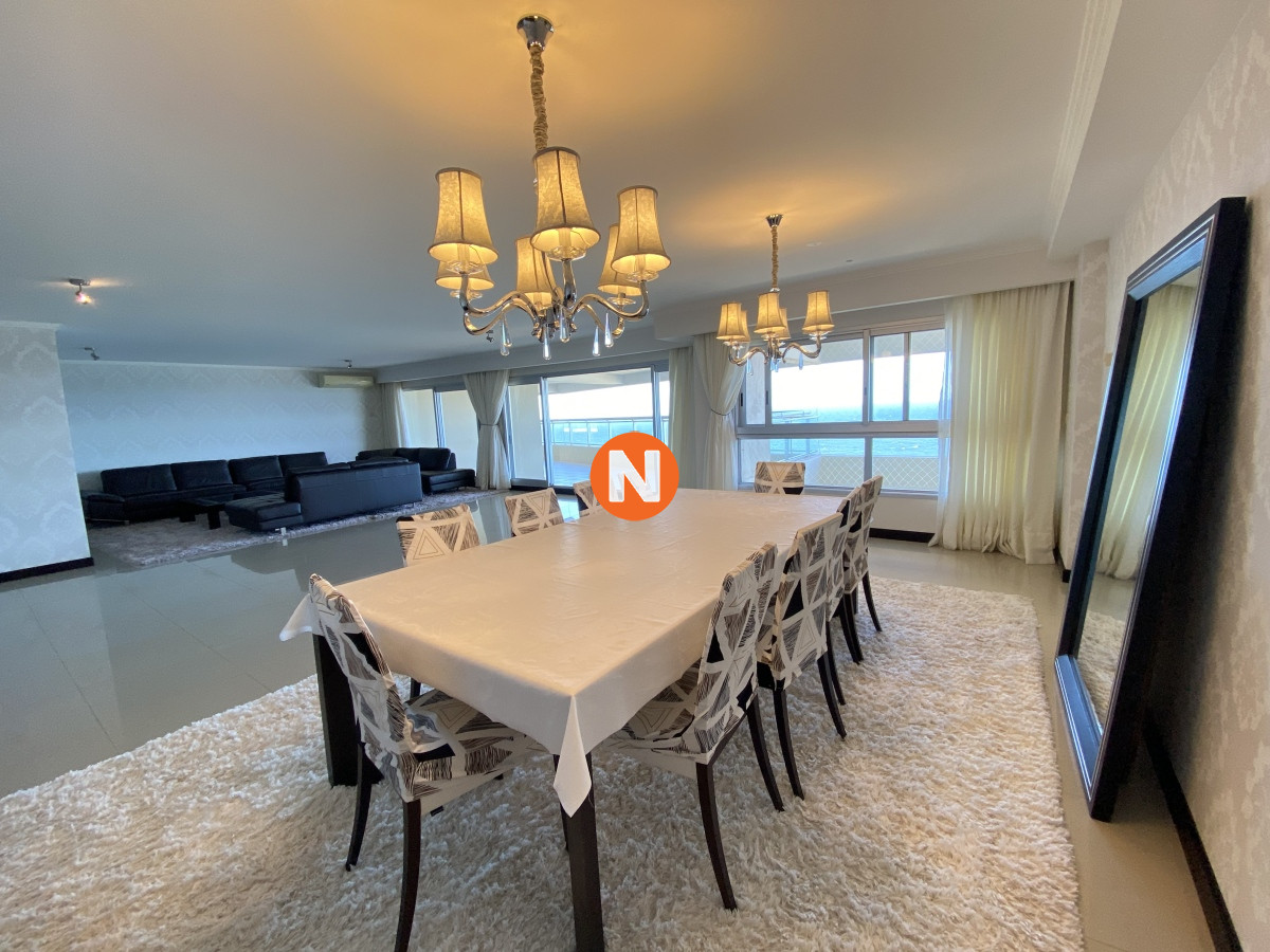 Apartamento Ref.201558 - Apartamento en Venta, Brava, Punta del Este, 4 Dormitorios.