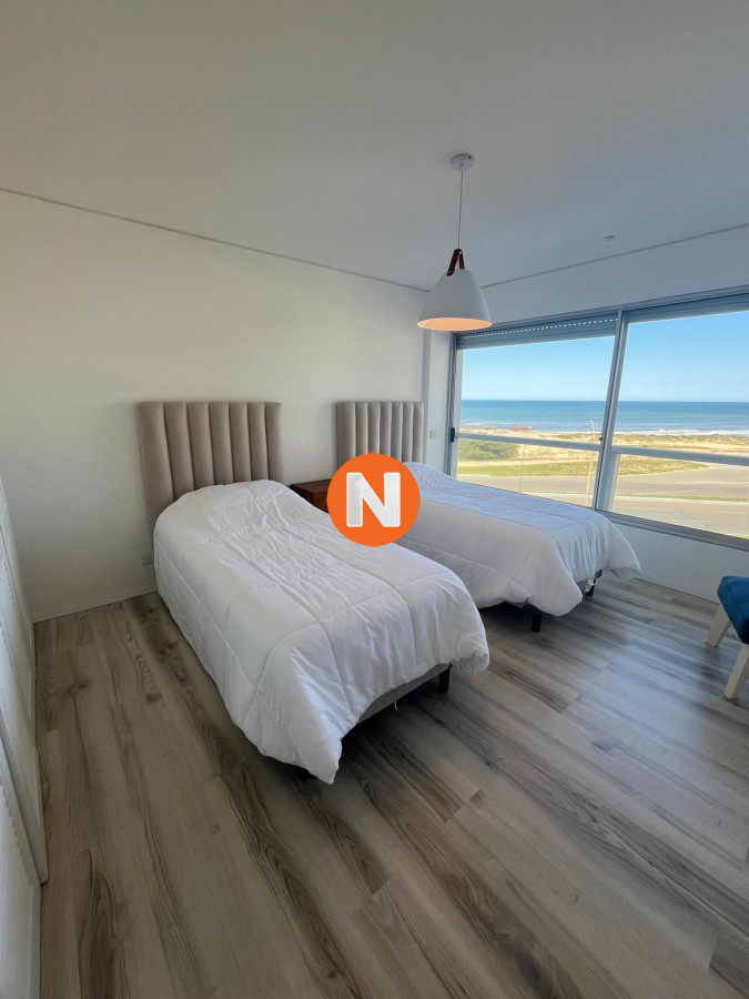 Apartamento Ref.200054 - Apartamento en Venta y Alquiler, Brava, Punta del Este, 4 Dormitorios.