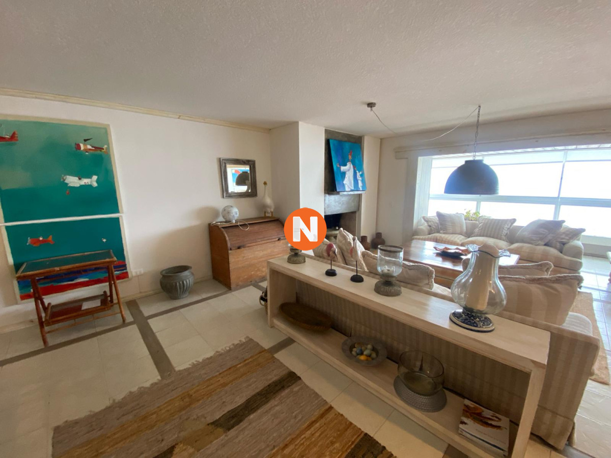 Apartamento Ref.201881 - Apartamento en Venta Playa Brava, Punta del Este, 3 Dormitorios.