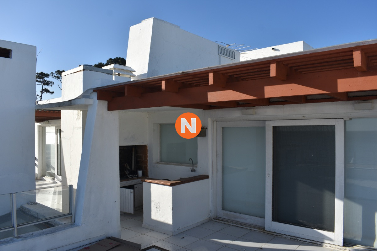 Apartamento Ref.219741 - Apartamento a la venta en Pinares, Punta del Este 4 Dormitorios