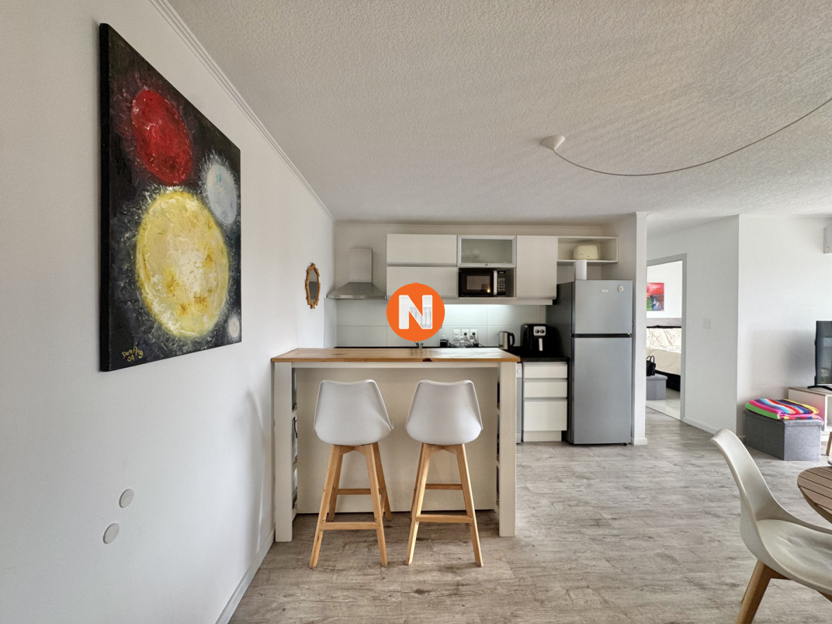 VENTA DE APARTAMENTO DE 2 DORMITORIOS EN BRAVA PUNTA DEL ESTE  - NLV218541A
