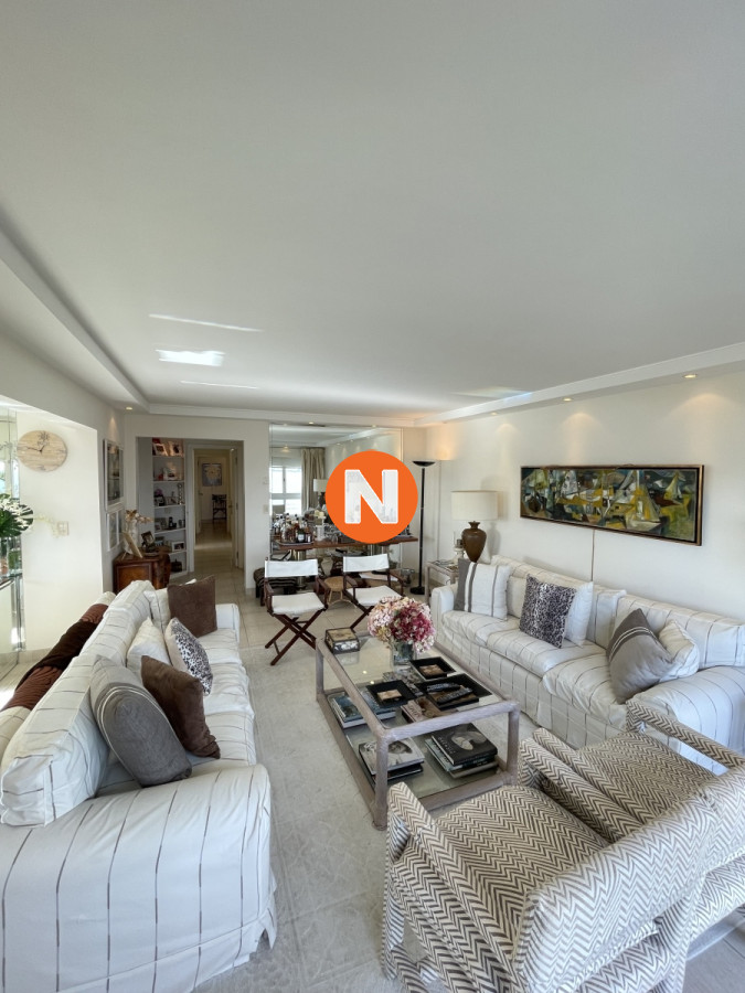 Apartamento Ref.5938 - Apartamento en Venta , Mansa, Punta del Este, 3 Dormitorios.
