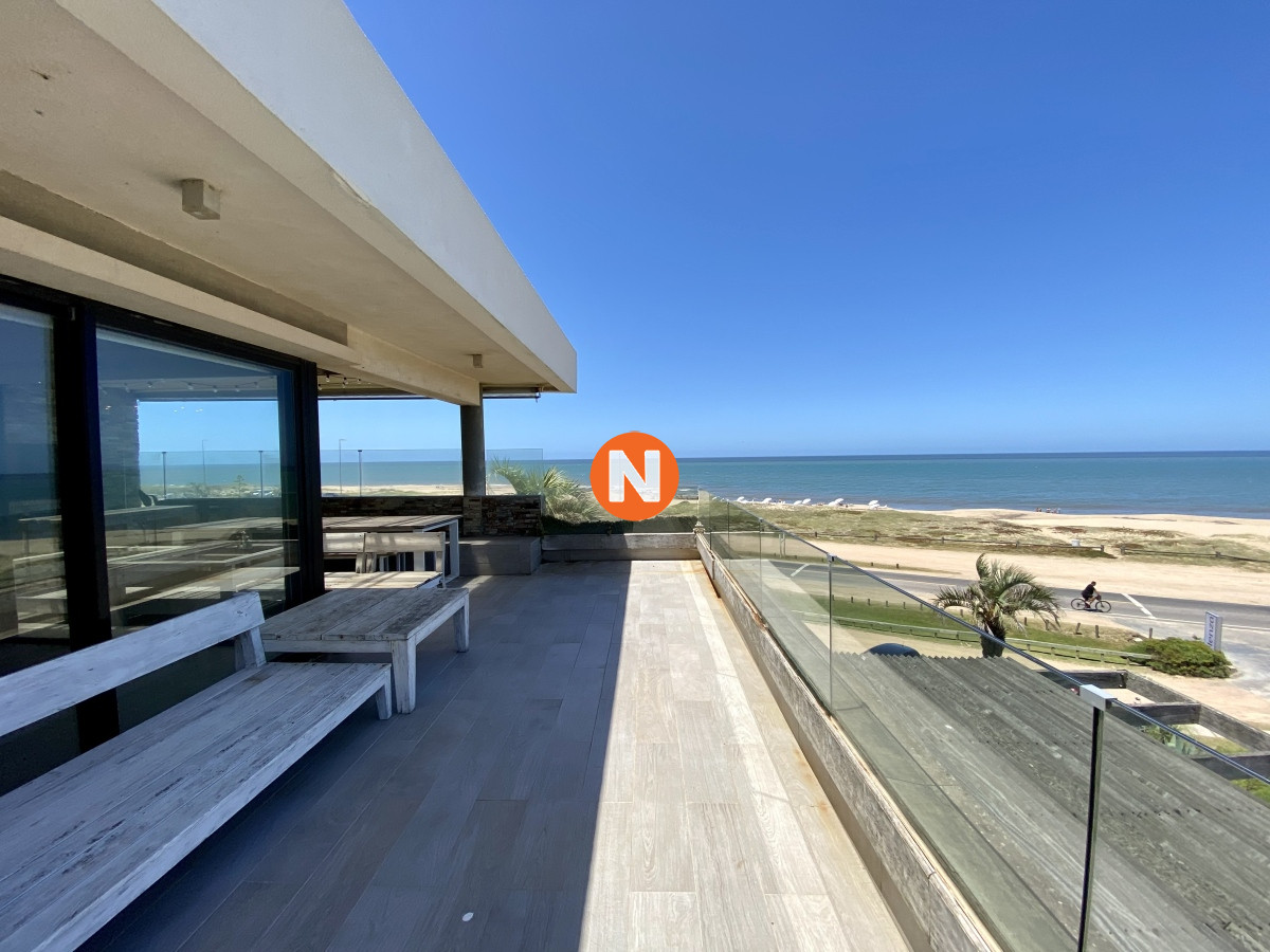 Venta Pent-house 3 dormitorios Manantiales - NLV201510A