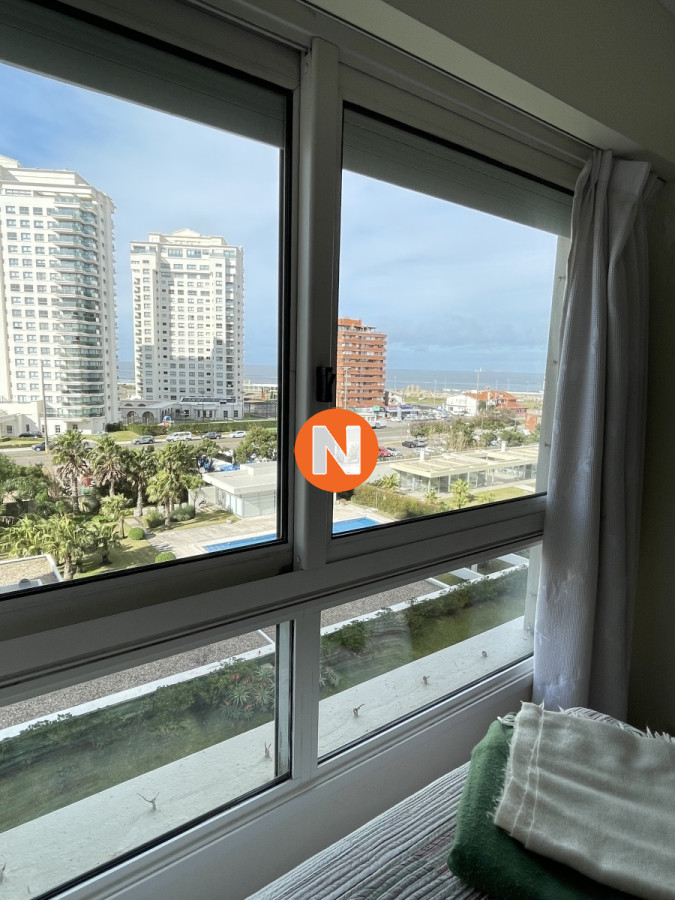 Apartamento Ref.5938 - Apartamento en Venta , Mansa, Punta del Este, 3 Dormitorios.