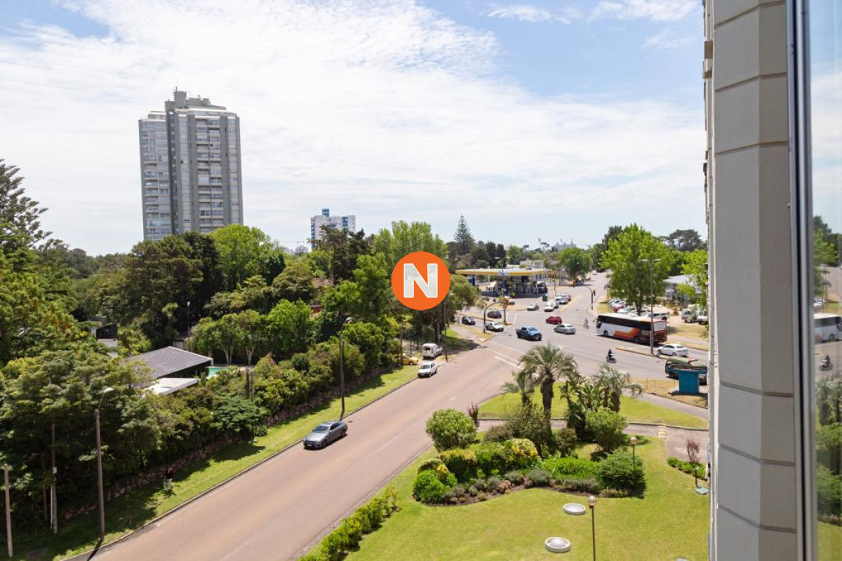 Apartamento Ref.155606 - Apartamento en Venta y Alquiler, Roosevelt, Punta del Este, 3 Dormitorios.