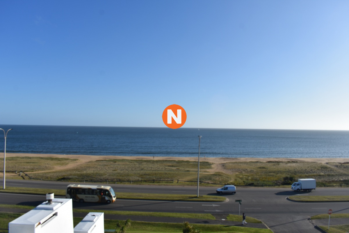 Apartamento Ref.219741 - Apartamento a la venta en Pinares, Punta del Este 4 Dormitorios
