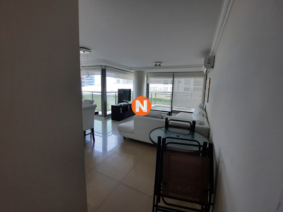 Departamento en Venta, Brava, Punta del Este, 2 Dormitorios. - NLV214459A