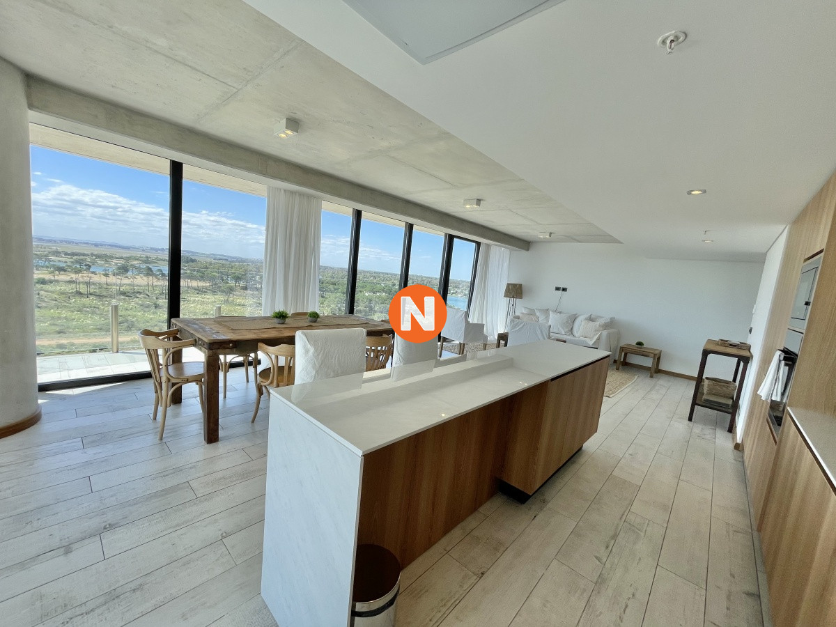 Apartamento Ref.220153 -  APARTAMENTO DE 1 DORMITORIO EN EDIFICIO SURFSIDE  PUNTA DEL ESTE