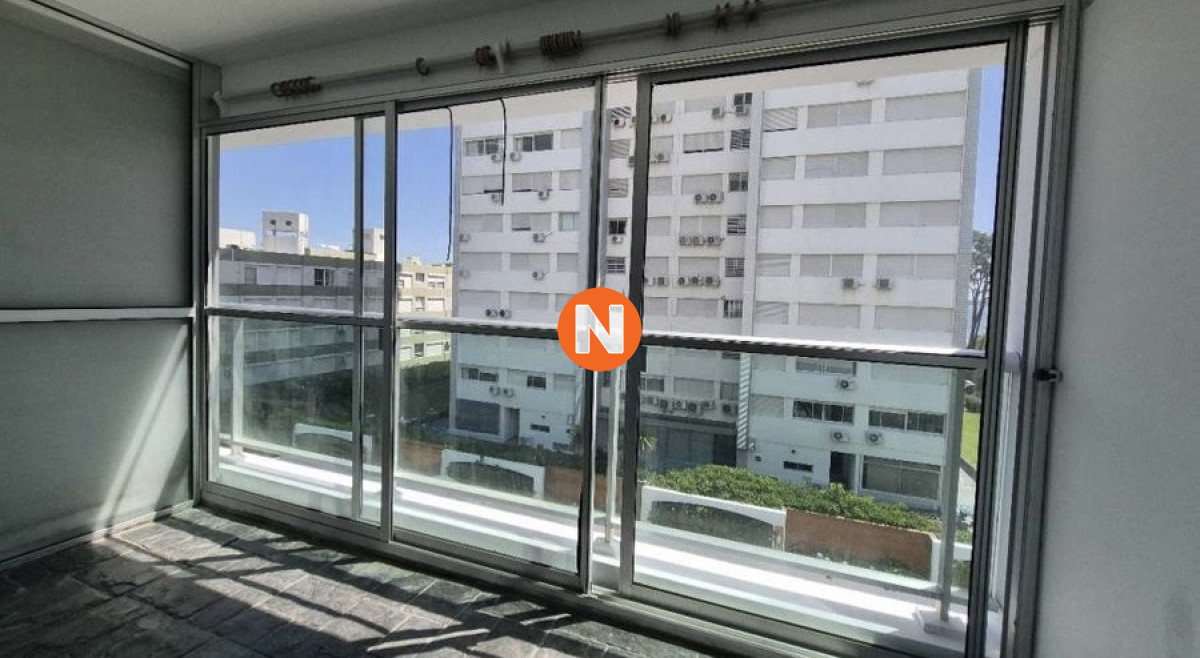 Apartamento en Venta, 1 dormitorio, Palm Beach - NLV221667A