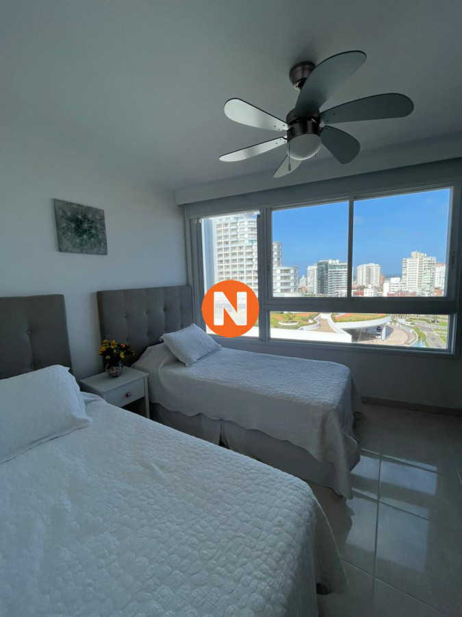 Apartamento Ref.9111 - Apartamento en Venta y Alquiler, Mansa, Punta del Este, 3 Dormitorios.