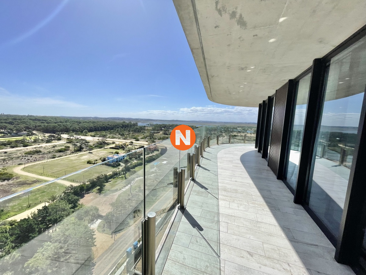 Apartamento Ref.220153 -  APARTAMENTO DE 1 DORMITORIO EN EDIFICIO SURFSIDE  PUNTA DEL ESTE