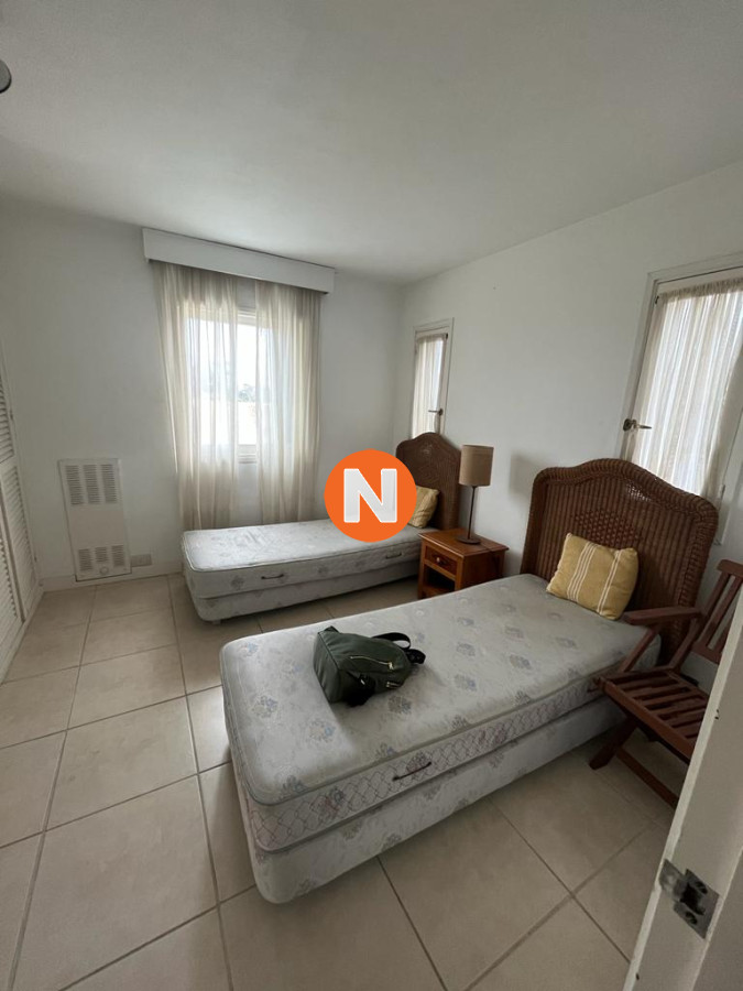 Apartamento Ref.219741 - Apartamento a la venta en Pinares, Punta del Este 4 Dormitorios