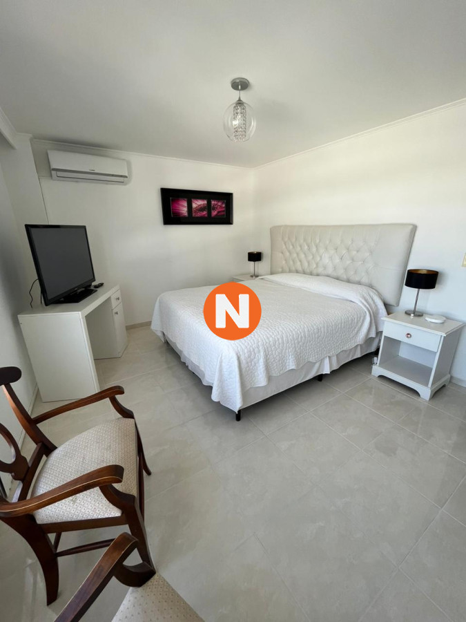 Apartamento Ref.9111 - Apartamento en Venta y Alquiler, Mansa, Punta del Este, 3 Dormitorios.