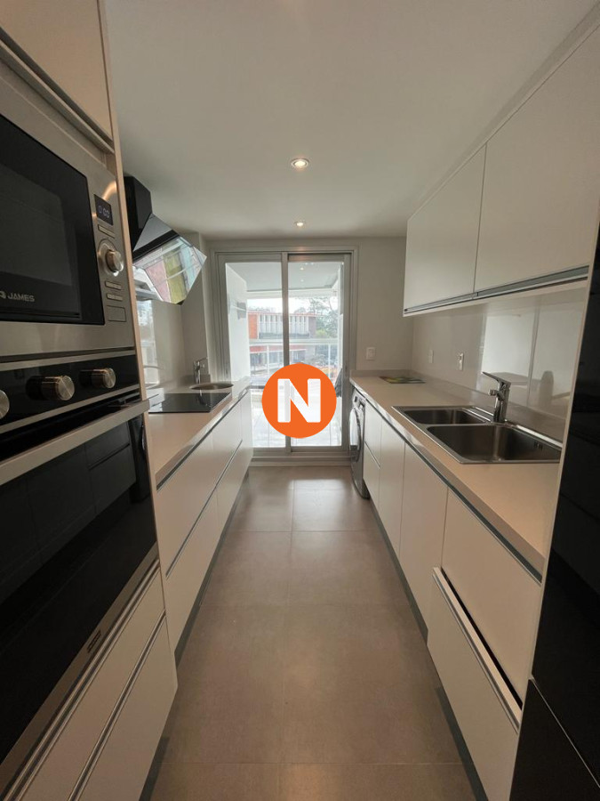 Apartamento Ref.218524 - Increíble propiedad en venta frente al mar en la Mansa, Punta del este